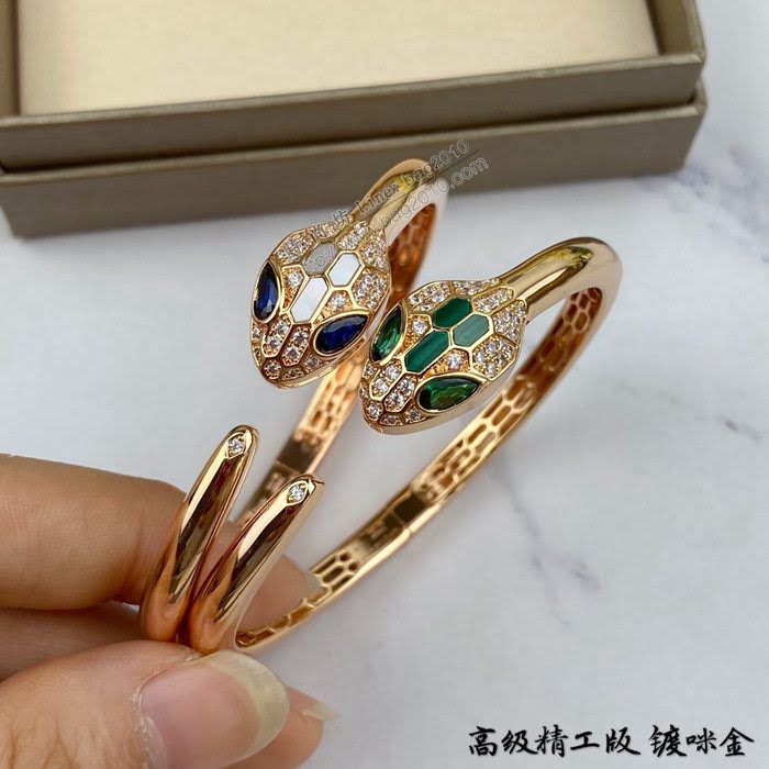 Bvlgari飾品 寶格麗天然孔雀石高級白貝母手鐲 時尚高級精品 寶格麗蛇手鐲  zgbq3128